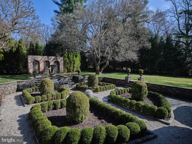 1241 RIDGEWOOD RD, Bryn Mawr, PA 19010