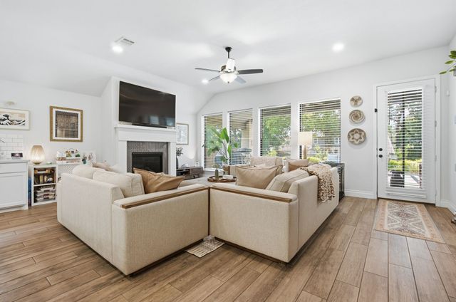 904 Fallbrook Avenue, Denton, TX 76210