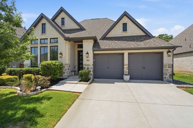 904 Fallbrook Avenue, Denton, TX 76210