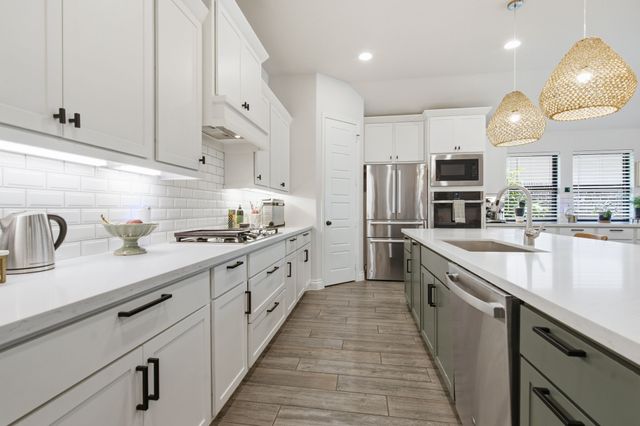 904 Fallbrook Avenue, Denton, TX 76210