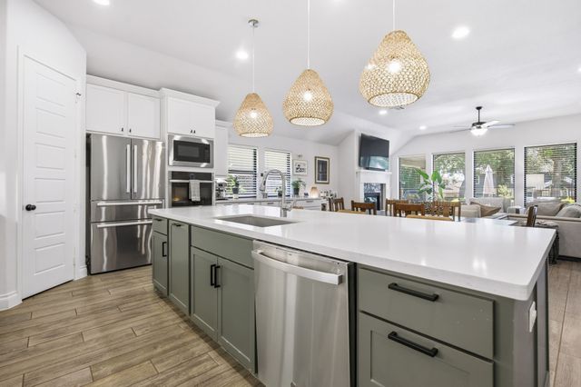 904 Fallbrook Avenue, Denton, TX 76210