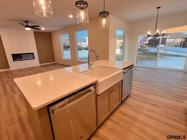 6515 S 199 Avenue, Omaha, NE 68135