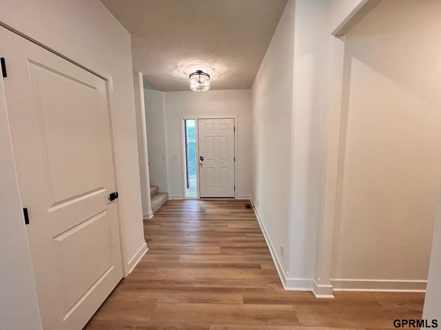 6515 S 199 Avenue, Omaha, NE 68135