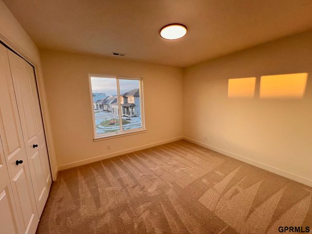 6515 S 199 Avenue, Omaha, NE 68135