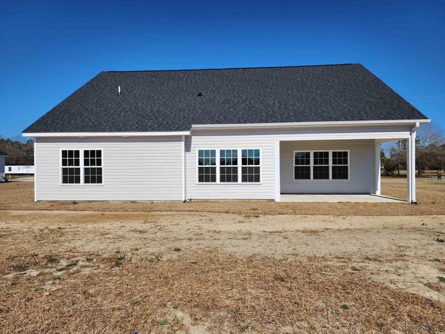 5288 Old Forest Dr., Loris, SC 29569