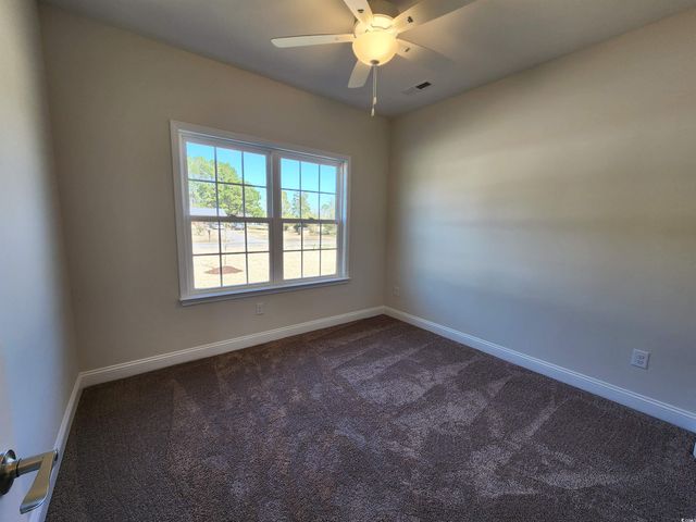 5288 Old Forest Dr., Loris, SC 29569
