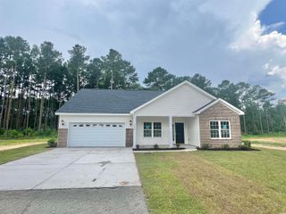 5288 Old Forest Dr., Loris, SC 29569