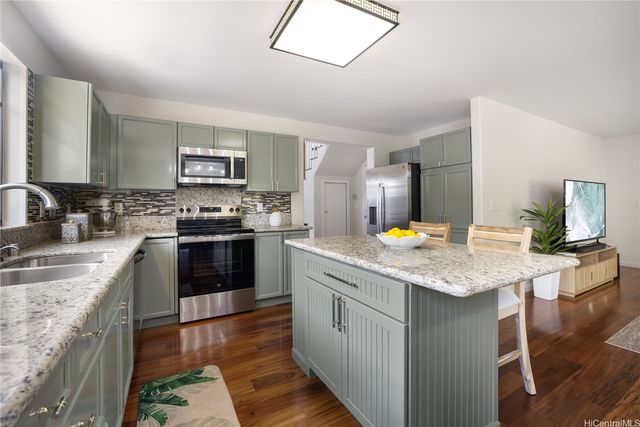 94-504 Hakea Place, Waipahu, HI 96797