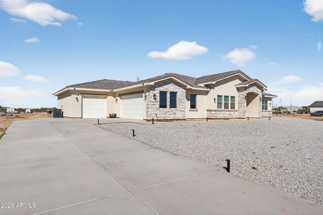 35682 W HARRISON Street, Tonopah, AZ 85354