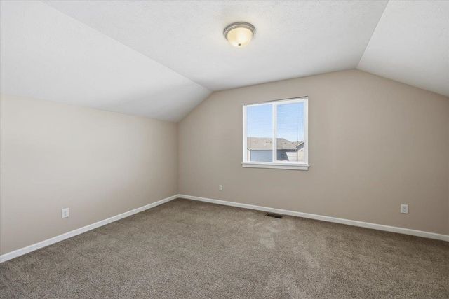 1613 W Lavender Ct, Spokane, WA 99208