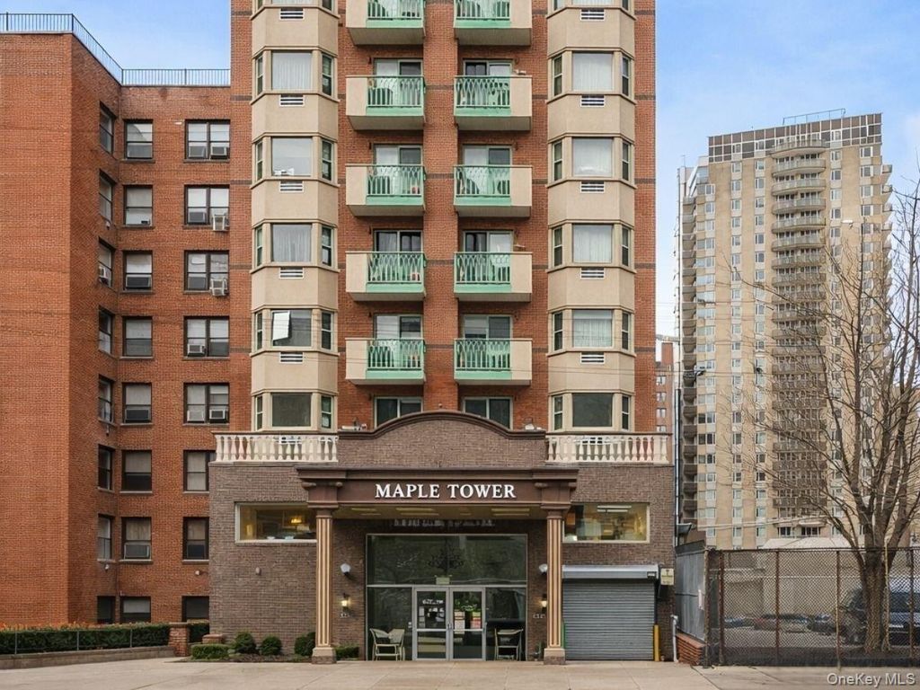 134-43 Maple Avenue 2B, Flushing, NY 11355 — photo 2