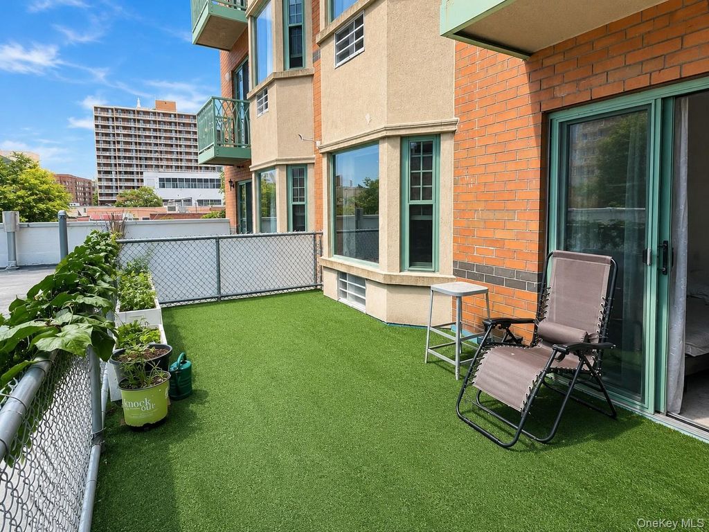 134-43 Maple Avenue 2B, Flushing, NY 11355 — photo 4