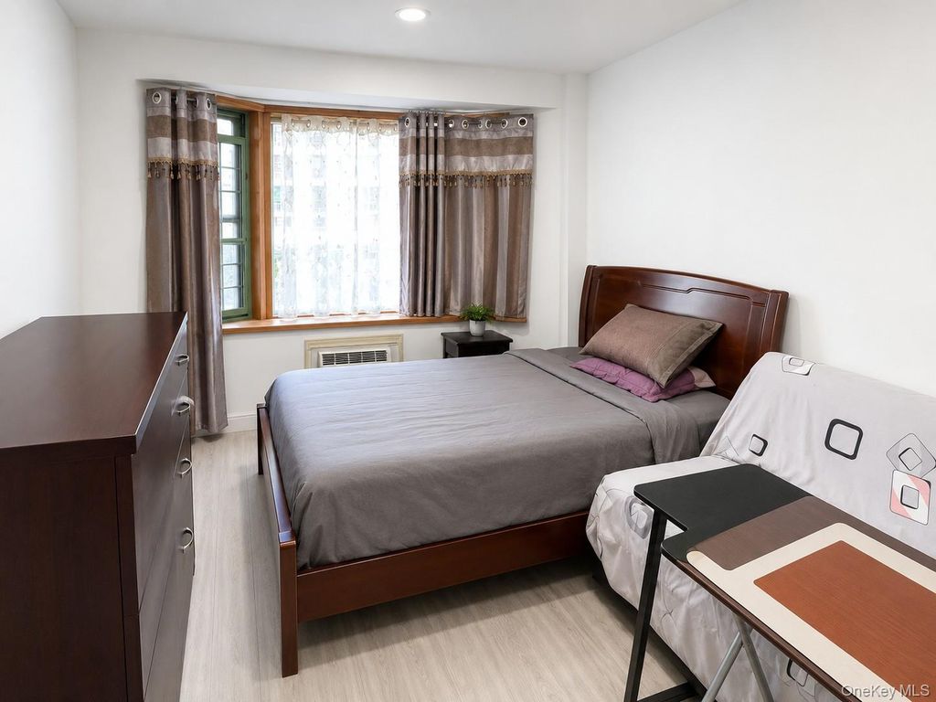 134-43 Maple Avenue 2B, Flushing, NY 11355 — photo 5