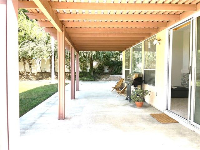 2371 Moonridge Circle, Corona, CA 92879