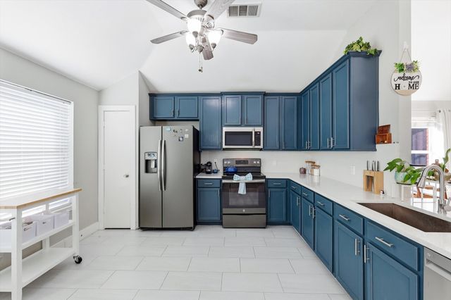 476 Willowlake Drive, Little Elm, TX 75068