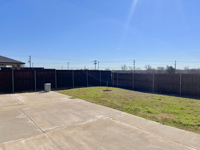 476 Willowlake Drive, Little Elm, TX 75068