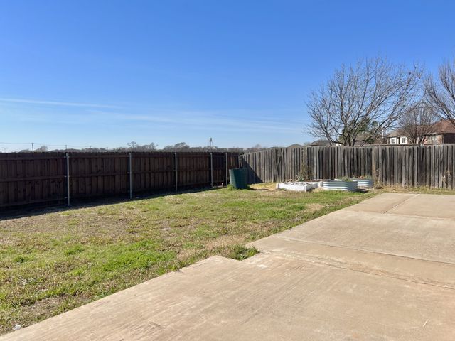 476 Willowlake Drive, Little Elm, TX 75068