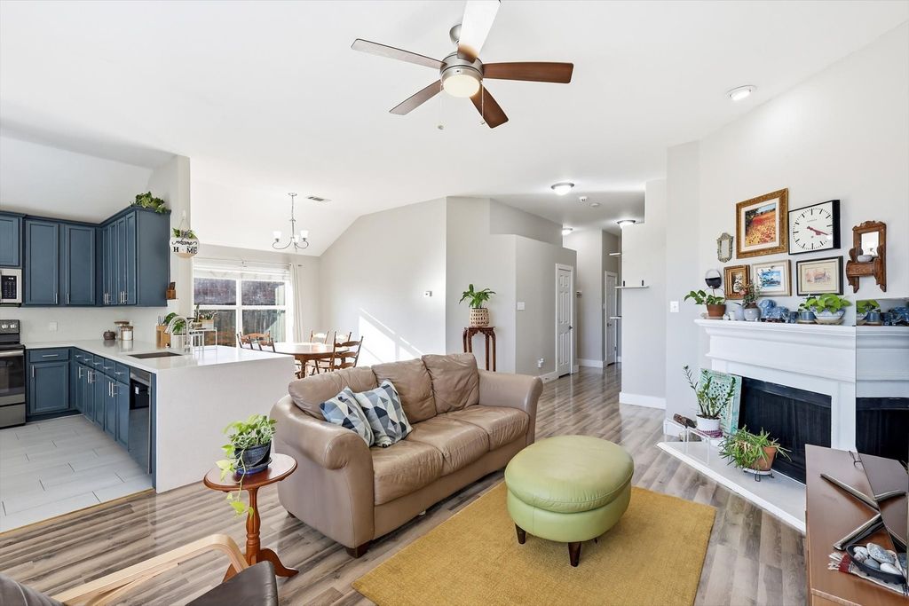 476 Willowlake Drive, Little Elm, TX 75068