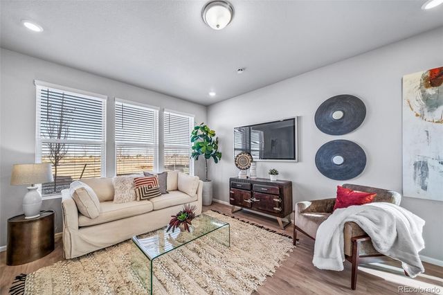 46537 Sunflower Lane, Bennett, CO 80102