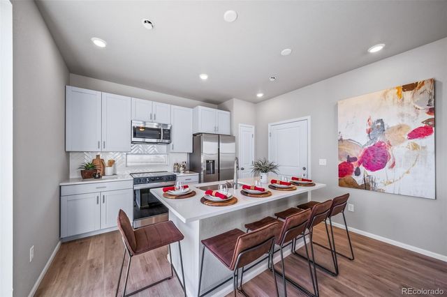 46537 Sunflower Lane, Bennett, CO 80102