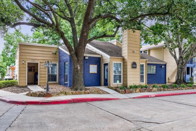 1100 Graham Drive 1811, Tomball, TX 77375