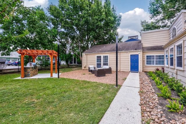 1100 Graham Drive 1811, Tomball, TX 77375