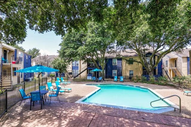 1100 Graham Drive 1811, Tomball, TX 77375