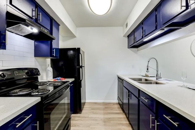 1100 Graham Drive 1811, Tomball, TX 77375