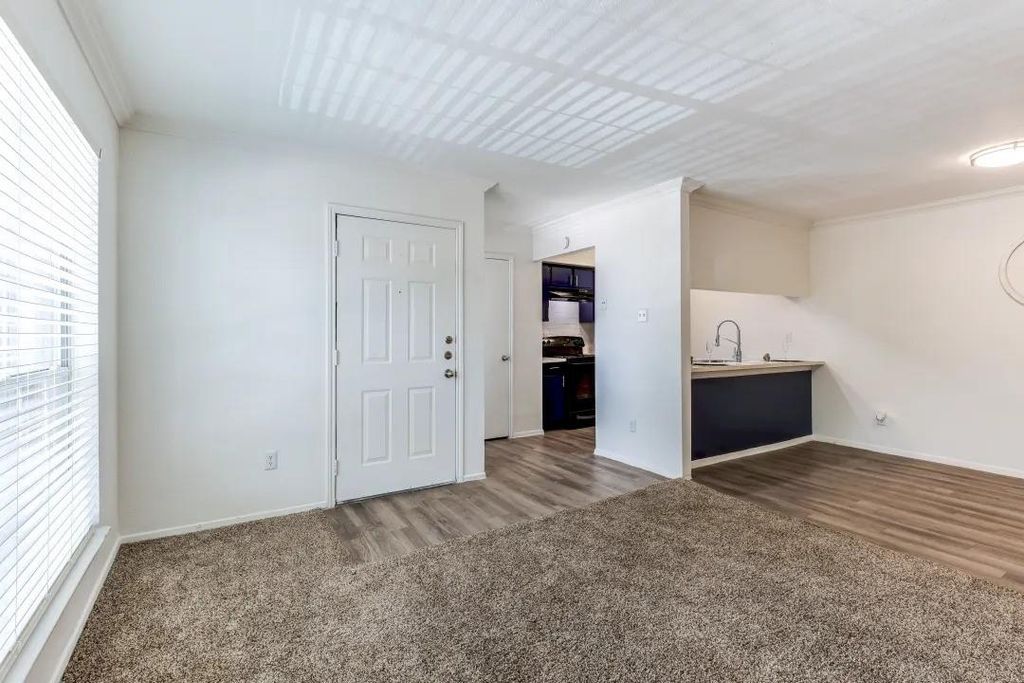 1100 Graham Drive 1811, Tomball, TX 77375