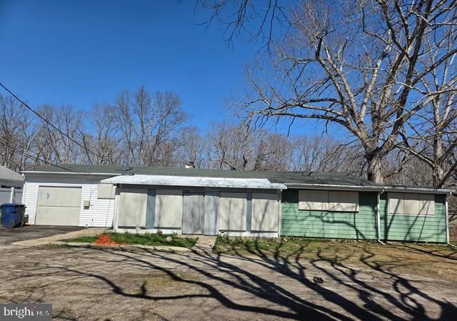 1753 WINSLOW RD, Williamstown, NJ 08094