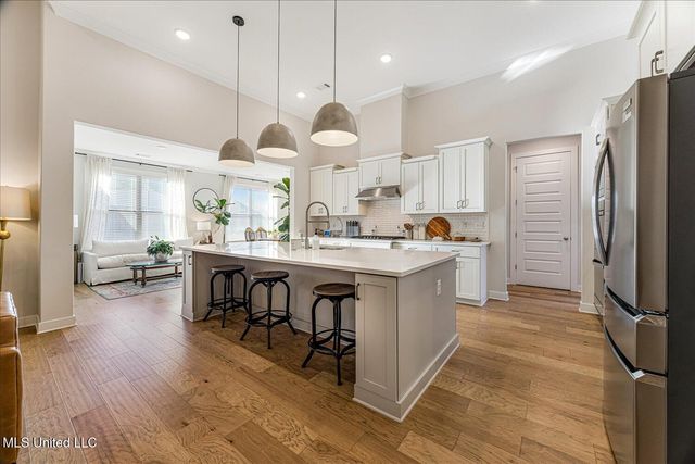 9555 College Road, Olive Branch, MS 38654