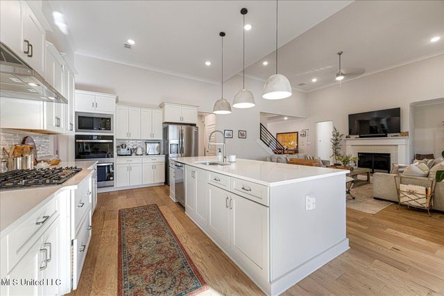 9555 College Road, Olive Branch, MS 38654