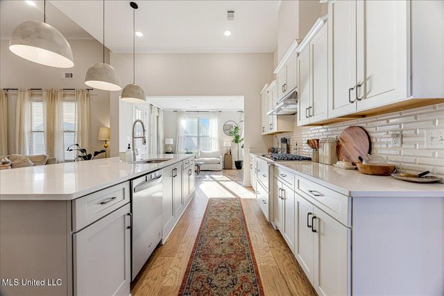 9555 College Road, Olive Branch, MS 38654