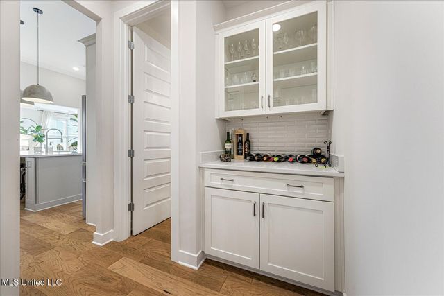 9555 College Road, Olive Branch, MS 38654