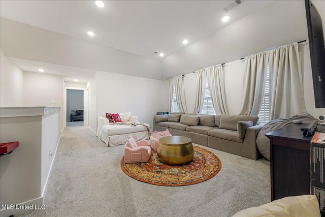 9555 College Road, Olive Branch, MS 38654