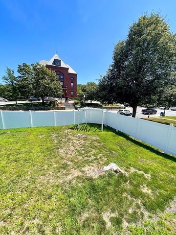 814 Washington St, Canton, MA 02021