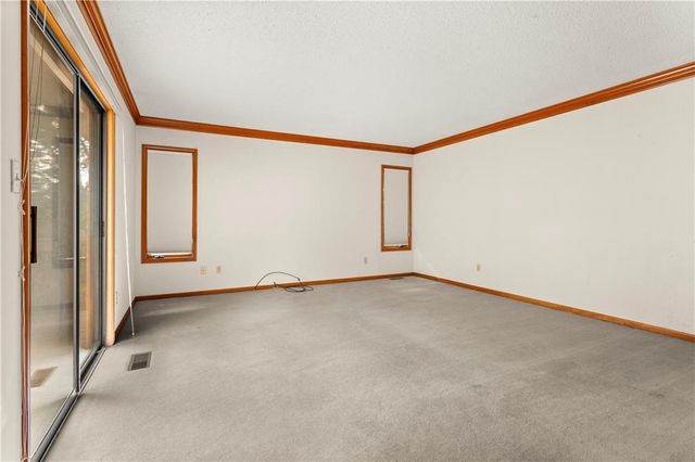 4912 Whitney Drive, Independence, MO 64055