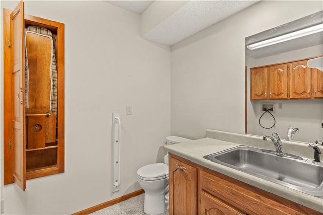 4912 Whitney Drive, Independence, MO 64055