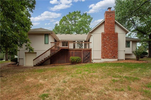 4912 Whitney Drive, Independence, MO 64055