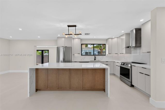 6514 SW 107th Pl, Miami, FL 33173