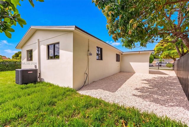 6514 SW 107th Pl, Miami, FL 33173