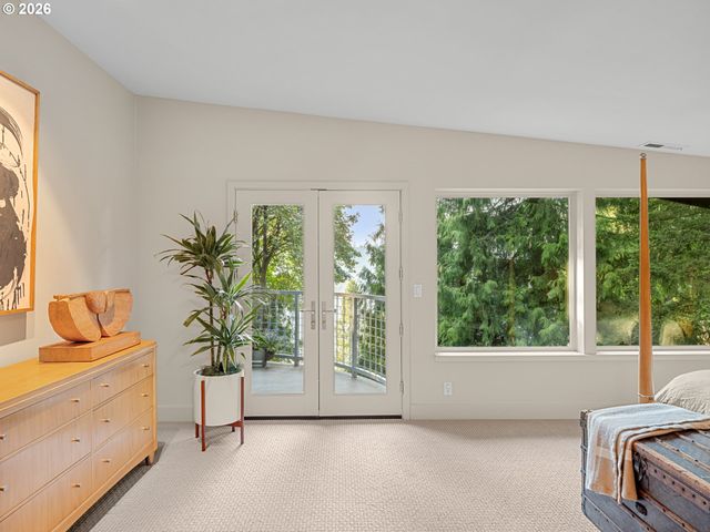 2707 SOUTHSHORE Blvd, Lake Oswego, OR 97034