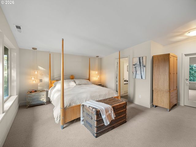 2707 SOUTHSHORE Blvd, Lake Oswego, OR 97034