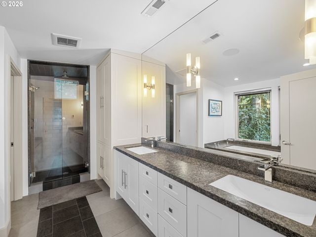 2707 SOUTHSHORE Blvd, Lake Oswego, OR 97034