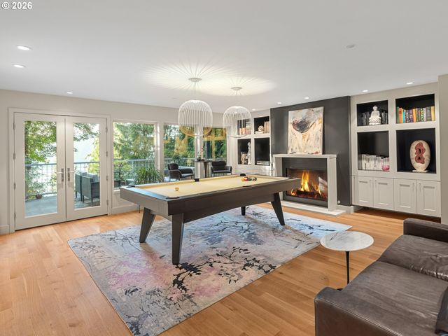 2707 SOUTHSHORE Blvd, Lake Oswego, OR 97034