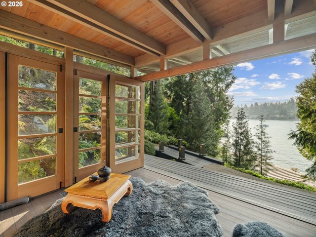 2707 SOUTHSHORE Blvd, Lake Oswego, OR 97034