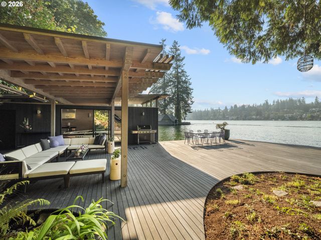2707 SOUTHSHORE Blvd, Lake Oswego, OR 97034