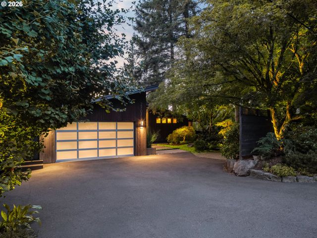 2707 SOUTHSHORE Blvd, Lake Oswego, OR 97034