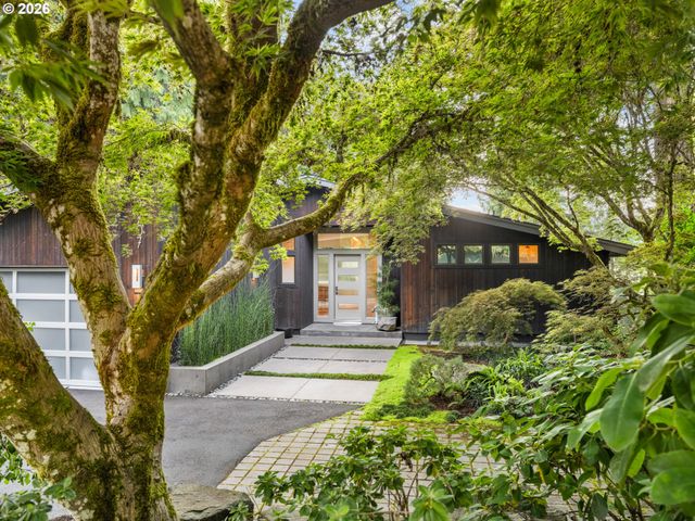 2707 SOUTHSHORE Blvd, Lake Oswego, OR 97034