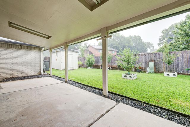 2507 Maple Tree Court, Stafford, TX 77477